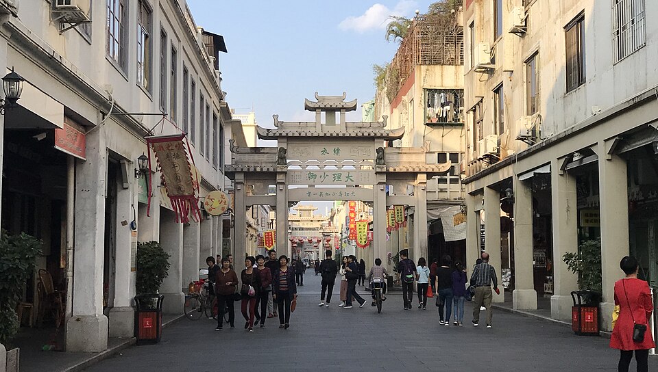 Chaoshan (Chaozhou & Shantou) Travel Guide: Teahouse Culture, Seafood & Ming City Walls