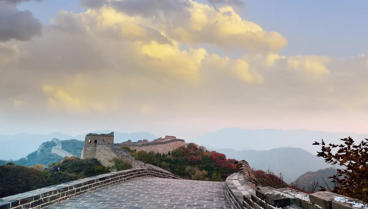 Beijing Fragrant Hills Autumn Foliage Guide: Red Leaves & Imperial Forest