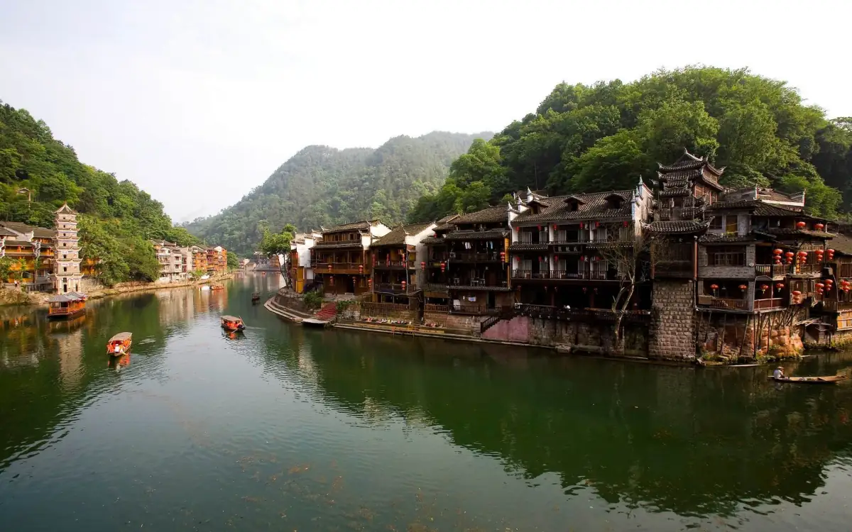 Changsha & Fenghuang Ancient Town: Hunan's Cultural Heart and Miao River Town