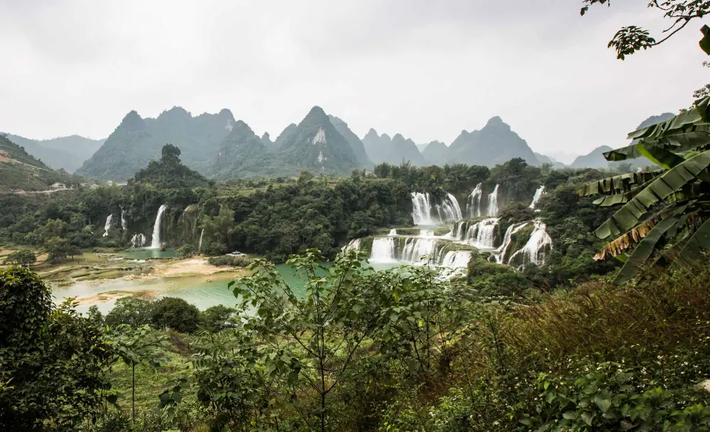Detianda Waterfall Scenery, Guangxi