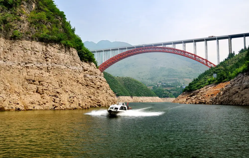 Changjiangsanxia Scenery