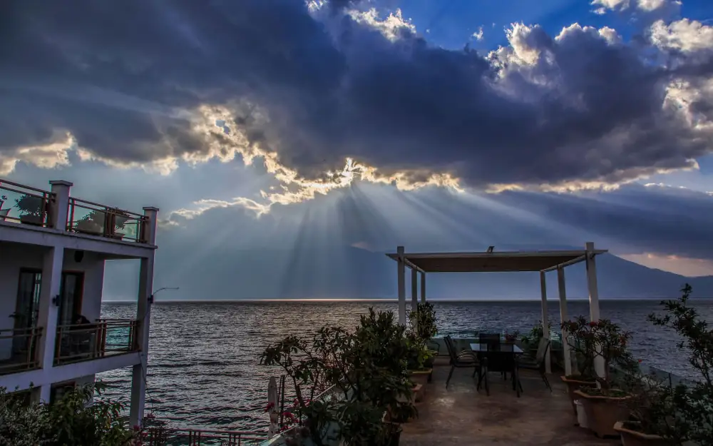 Erhai Lake Sunrise Scenery, Dali
