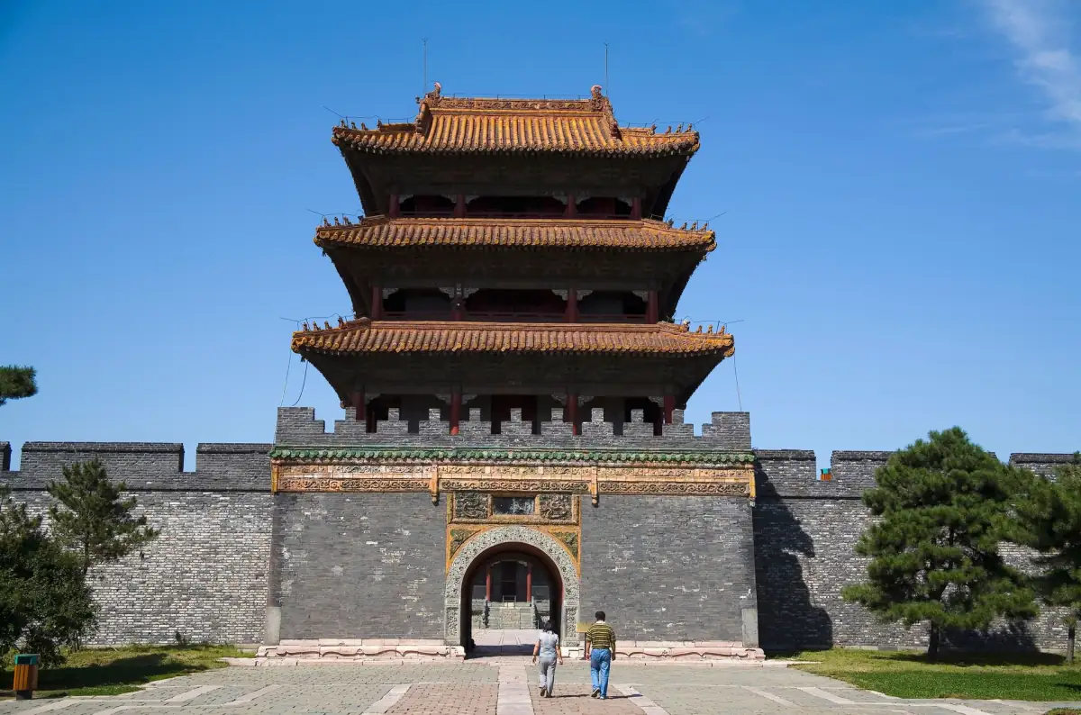 Dalian Travel Guide 2026: Beaches, Russian Architecture & Fresh Seafood