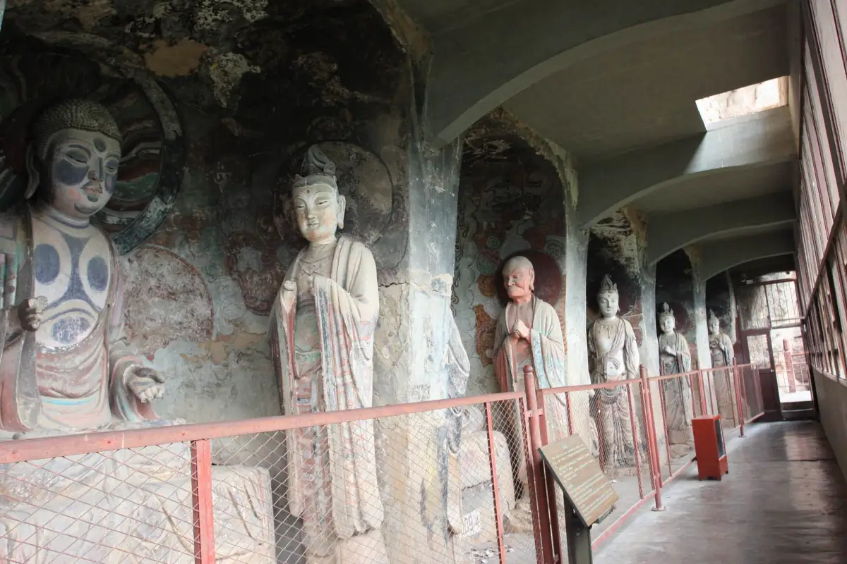 Maiji Mountain Grottoes Guide: Gansu's Cliffside Buddhist Sculptures