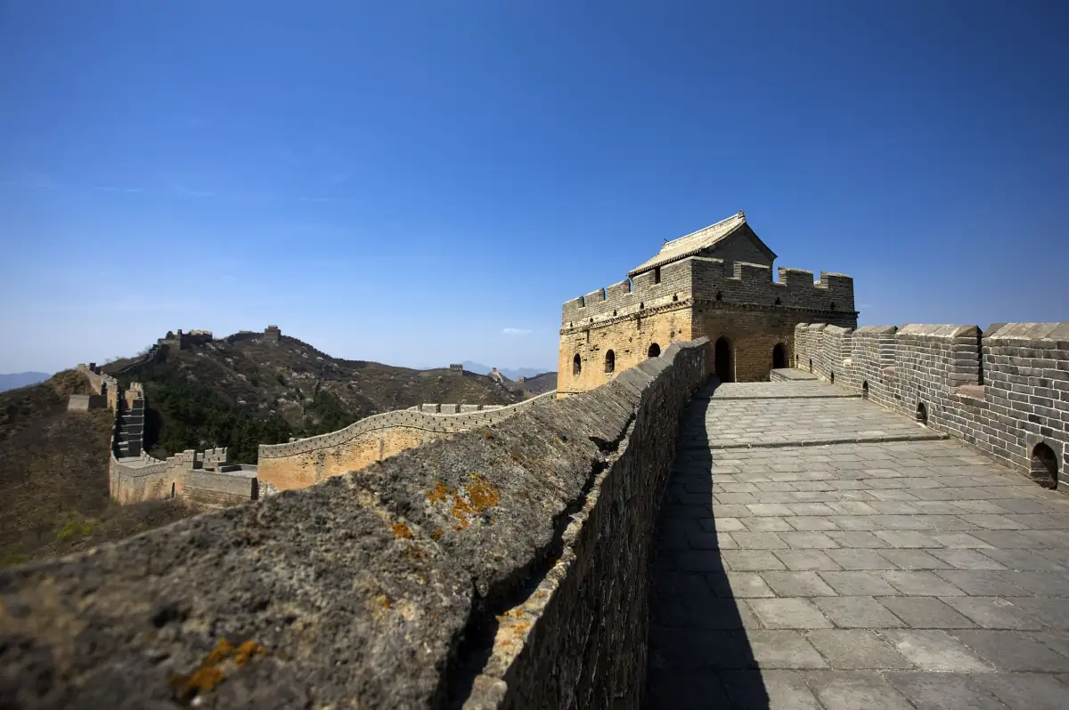 Great Wall of China Travel Guide: Best Sections, Tips & Getting There