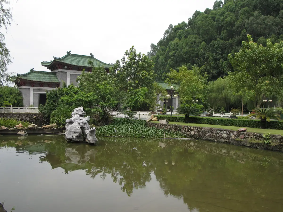 Foshan & Shunde Guangdong Guide 2026: Cantonese Cuisine Capital, Ancestral Temple & Ceramics