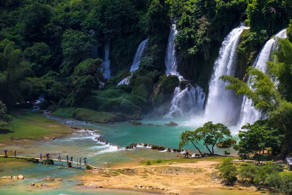 Detianda Waterfall Scenery, Guangxi