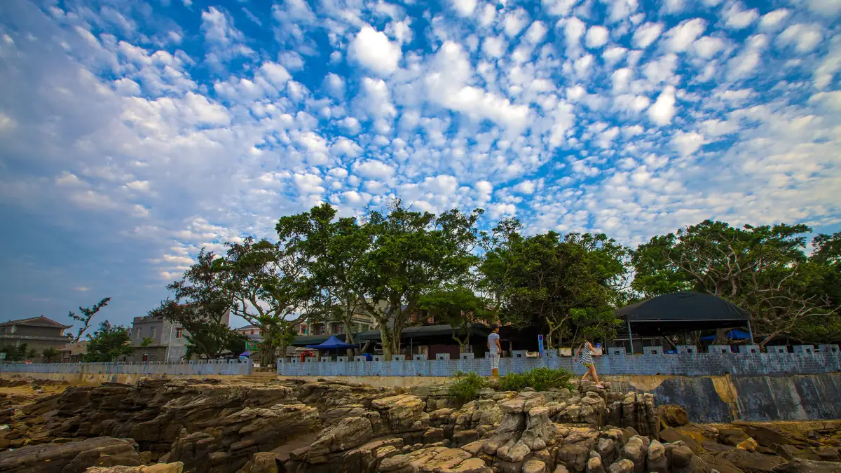 Guilin Minority Village Experiences Guide 2026: Zhuang, Yao & Miao Cultural Immersion