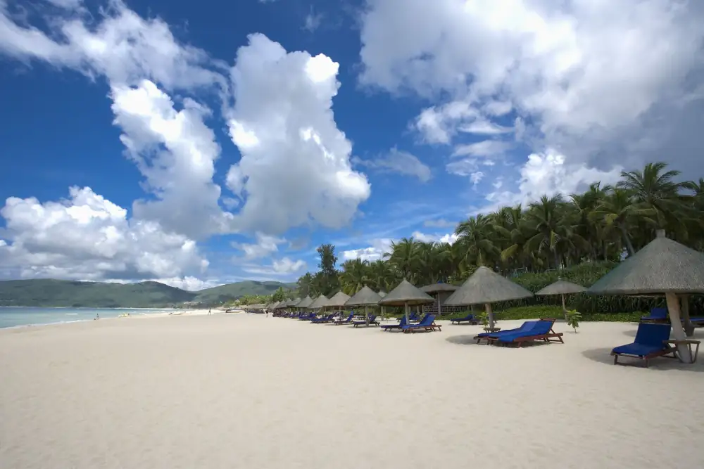 Yalongwan Beach Sha Shoal, Sanya