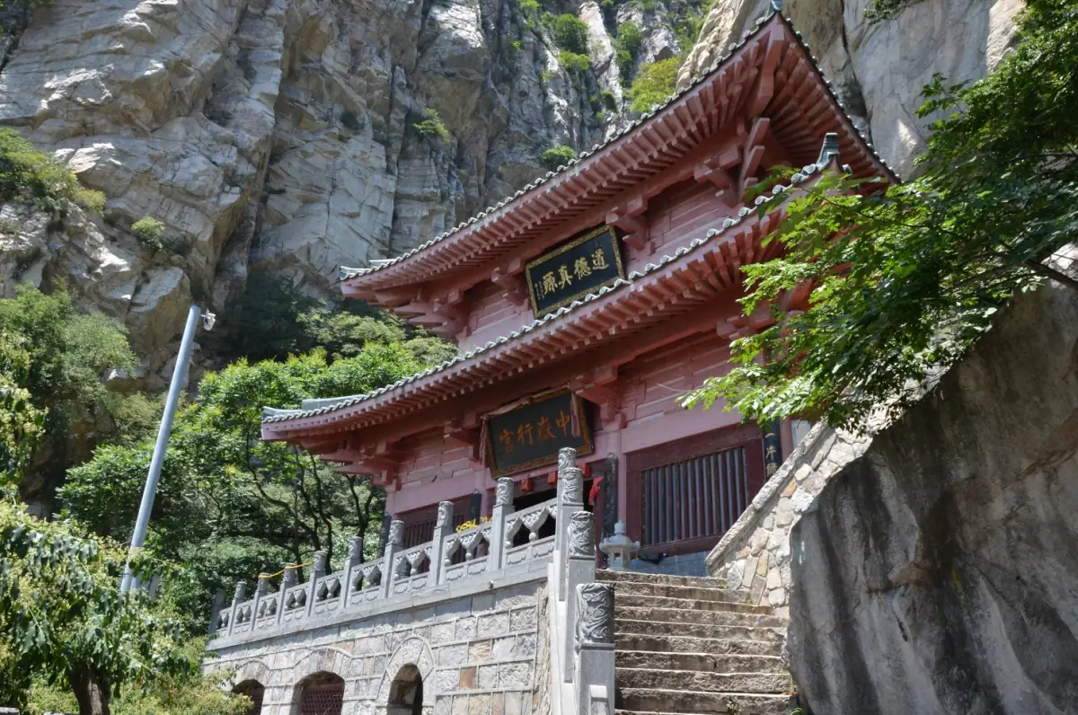 Anyang Henan Guide 2026: Oracle Bone Script Birthplace, Yin Ruins & Shang Dynasty History