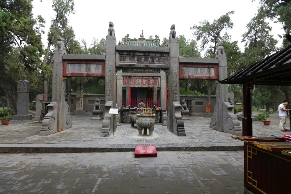 Guanlin Temple Scenery, Henan, Luoyang