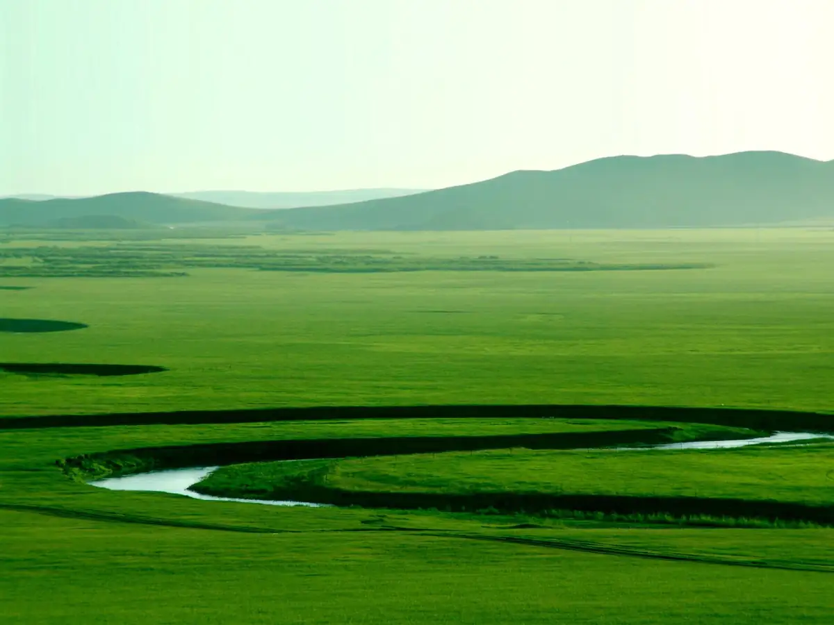 Baotou Inner Mongolia Guide 2026: Rare Earth City, Wudang Zhao Temple & Kubuqi Desert