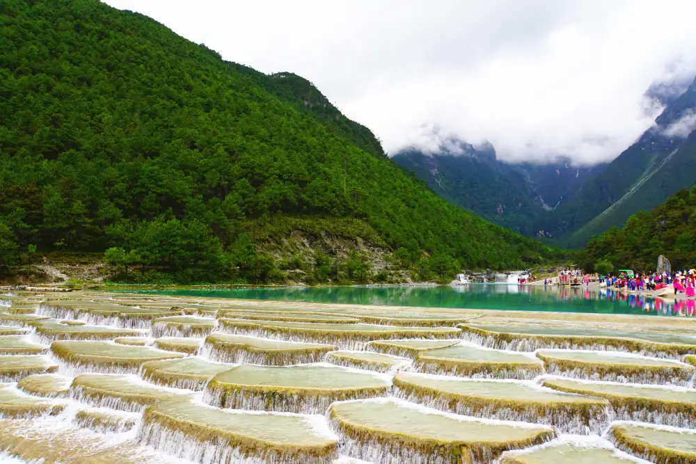 Jade Dragon Snow Mountain Lanyuegu Scenery, Yunnan