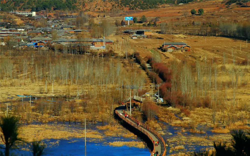 Lugu Lake Zouhunqiao Natural Renwenjingguan, Yunnan
