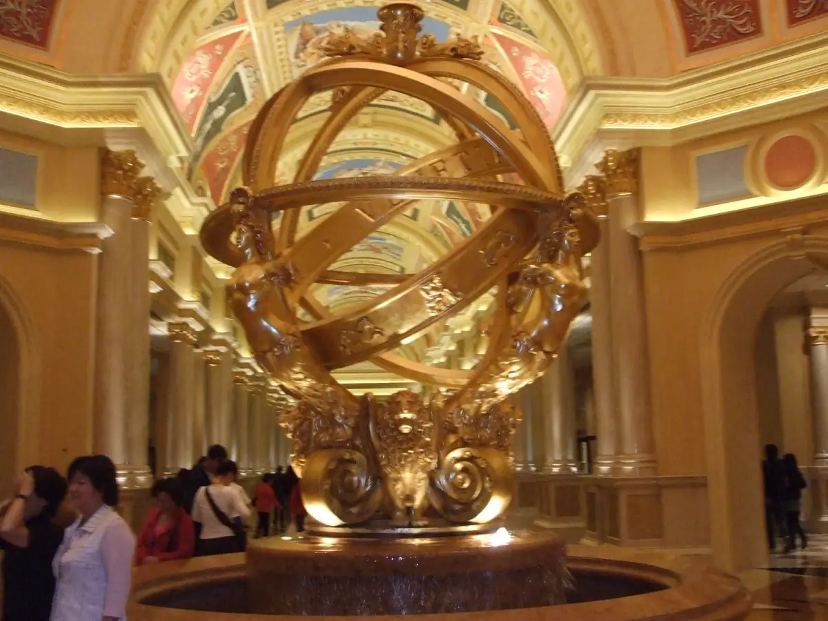 Macau Day Trip from Hong Kong 2026: Casinos, Ruins & the Cotai Strip