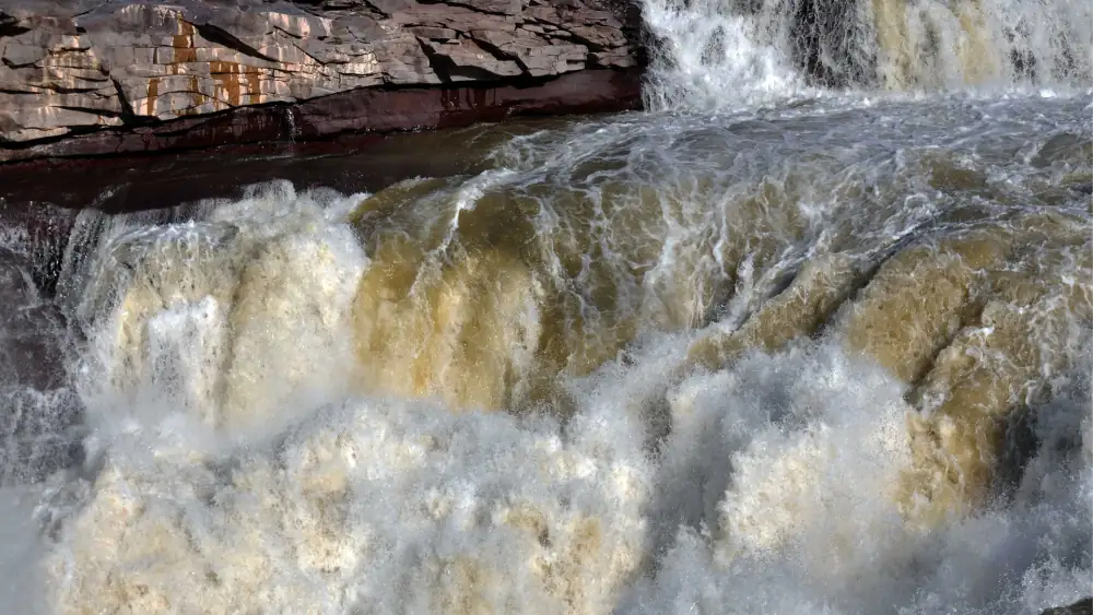 Huanghehukou Waterfall