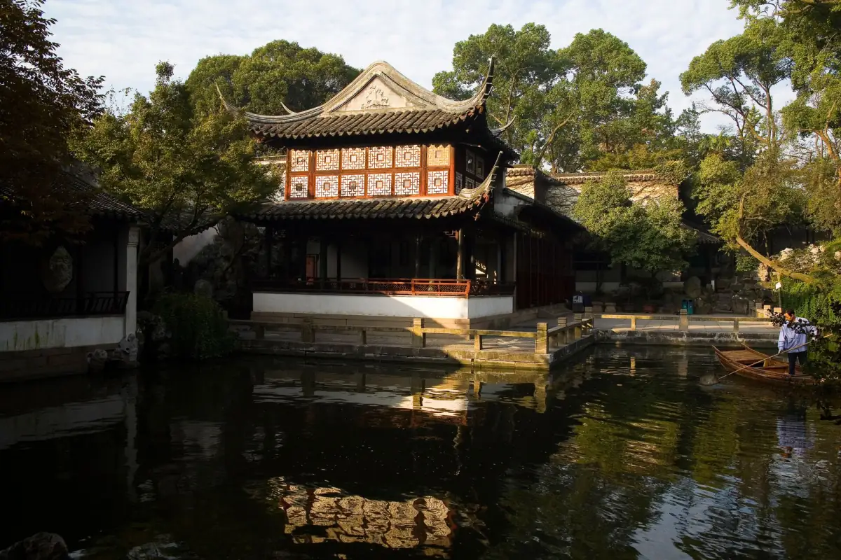 Nanjing Travel Guide 2026: History, Museums, and Modern Capital