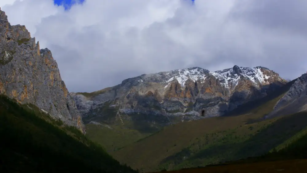 Xianuoduojishen Mountain Scenery, Sichuan