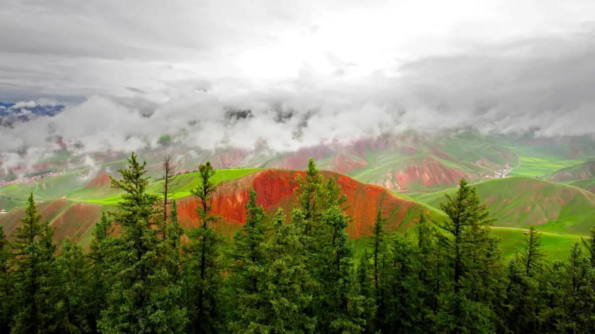 Qilian Mountains Guide: Qinghai's Wildest Landscape for Trekkers & Photographers