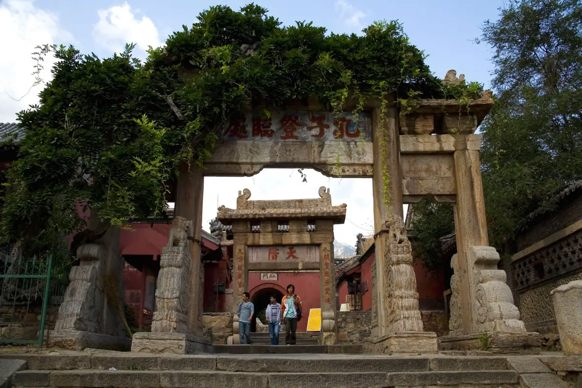 Penglai Shandong: Mythical Immortals' Island, Sea Mist & Coastal Fortresses