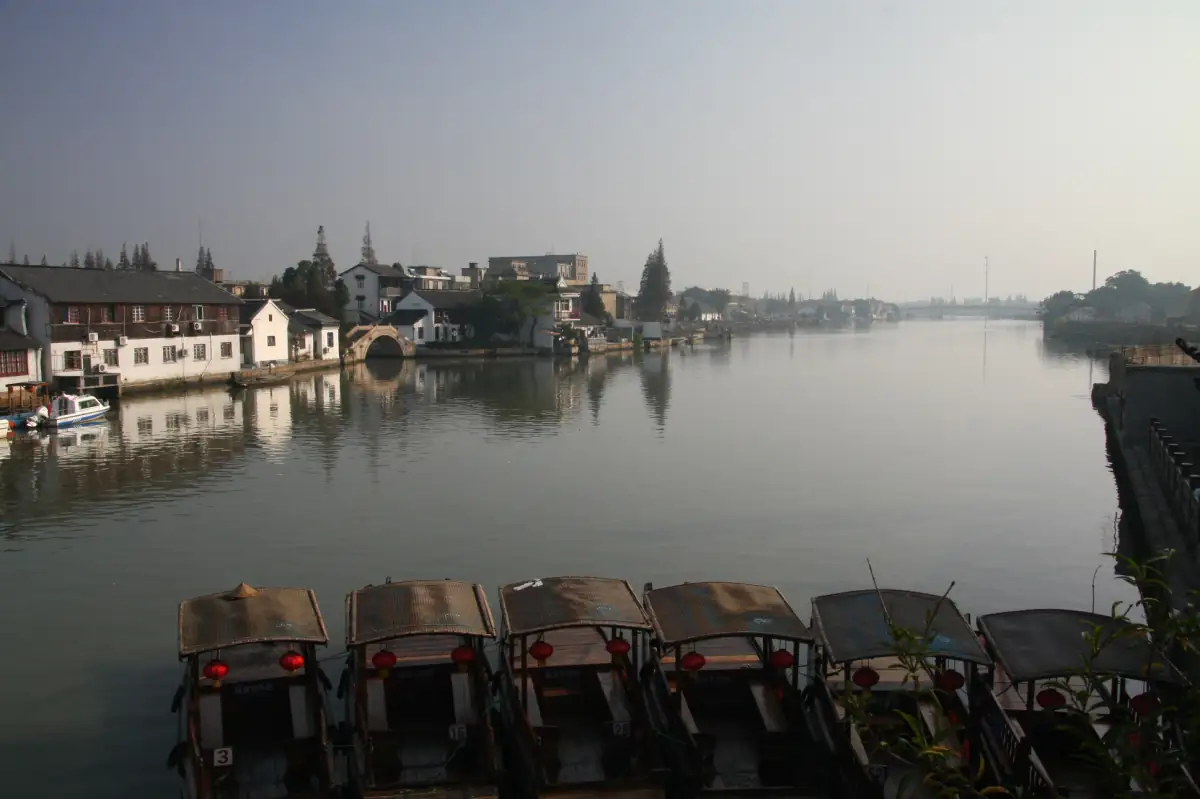 Day Trips from Shanghai 2026: Suzhou, Hangzhou, Zhujiajiao & More