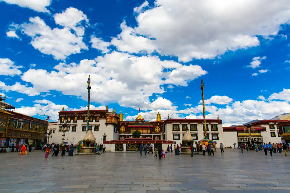 Dazhao Temple Scenery, Tibet