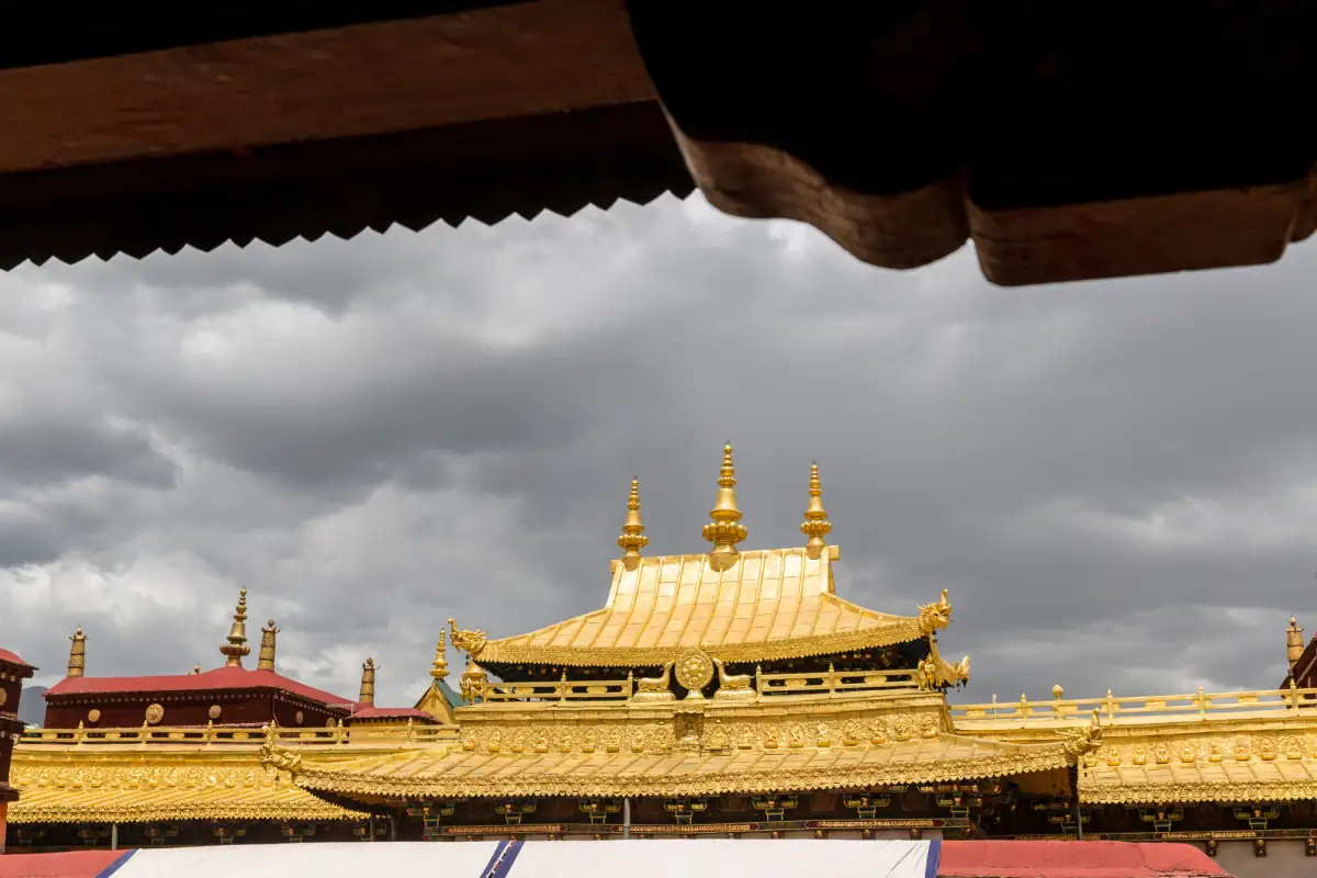Lhasa Jokhang Temple & Barkhor Circuit Guide: Tibet's Most Sacred Walking Route