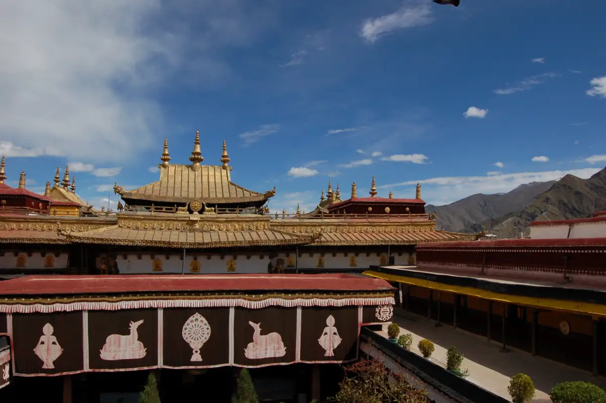 Tibet: Shigatse, Tashilhunpo Monastery & Everest Base Camp Guide