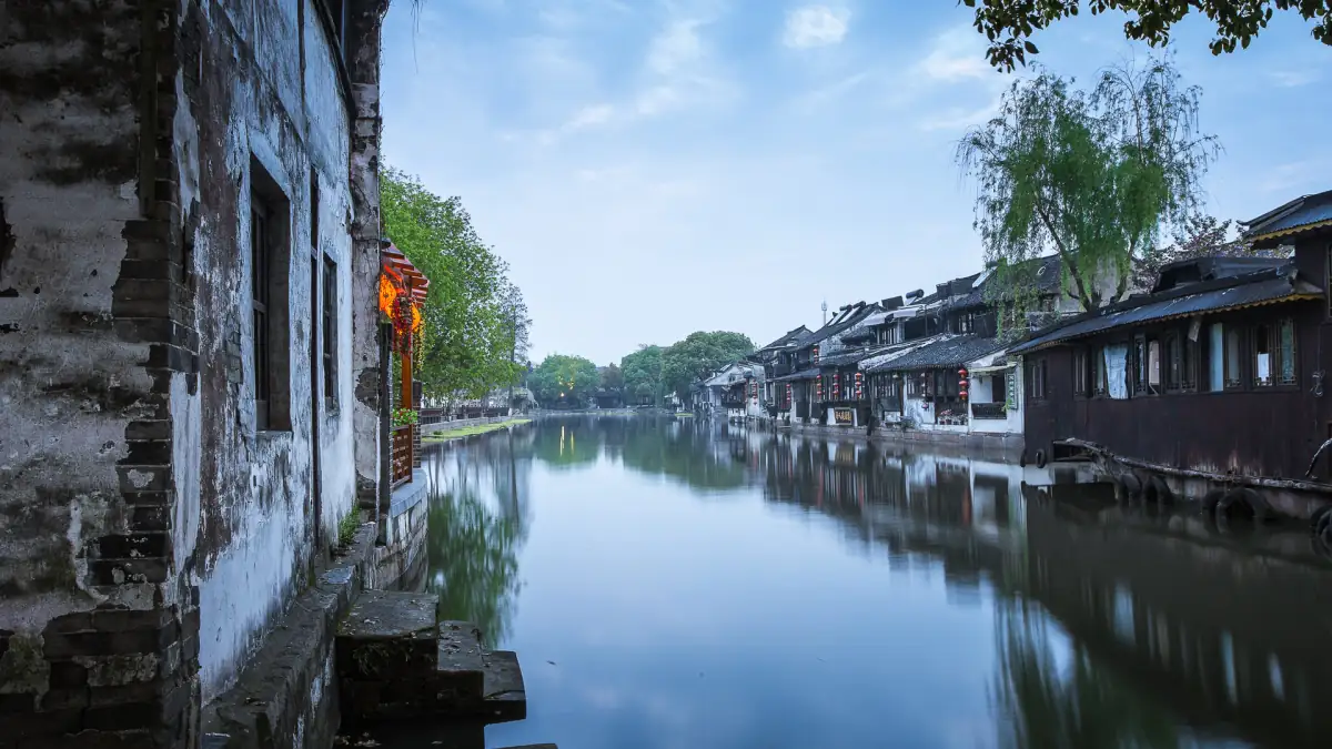 Wuzhen and Xitang Water Towns: Which to Visit and When (Zhejiang Guide)