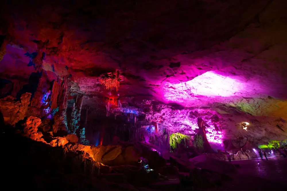 Ludiyan Karst Cave, Guilin