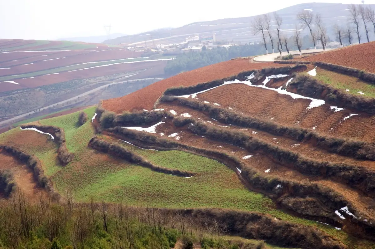 Yunnan Ethnic Minorities: Dai, Naxi, Bai, Hani and Yi Cultural Experiences