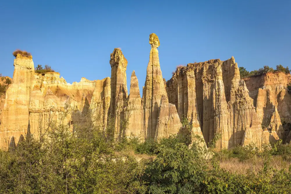 Yuanmoulangbapu Earth Forest Scenery, Yunnan