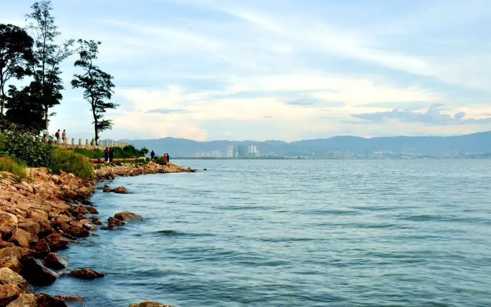 Erhai Lake Scenery, Yunnan, Dali