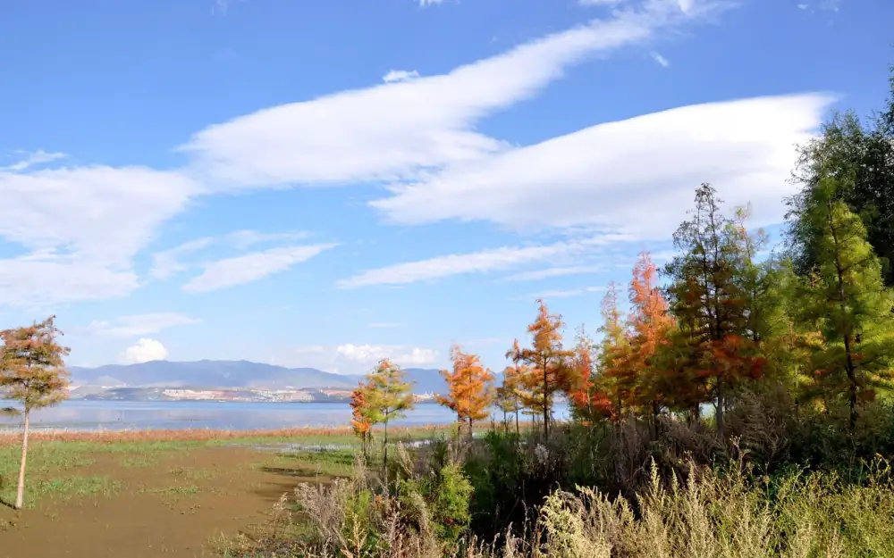 Erhai Lake Scenery, Yunnan, Dali