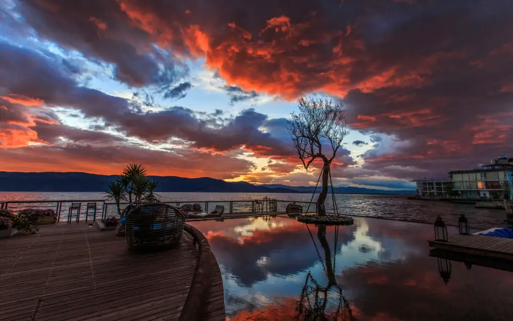 Erhai Lake Sunrise Scenery, Dali