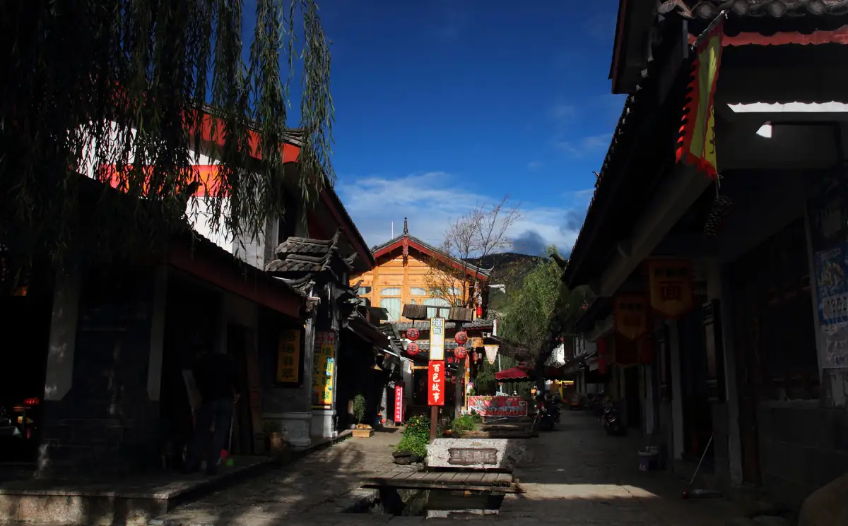 Wanding Yunnan Guide 2026: China's Frontier Town on the Myanmar Border