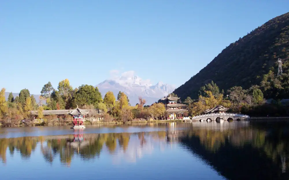 Erhai Lake Scenery, Yunnan, Dali